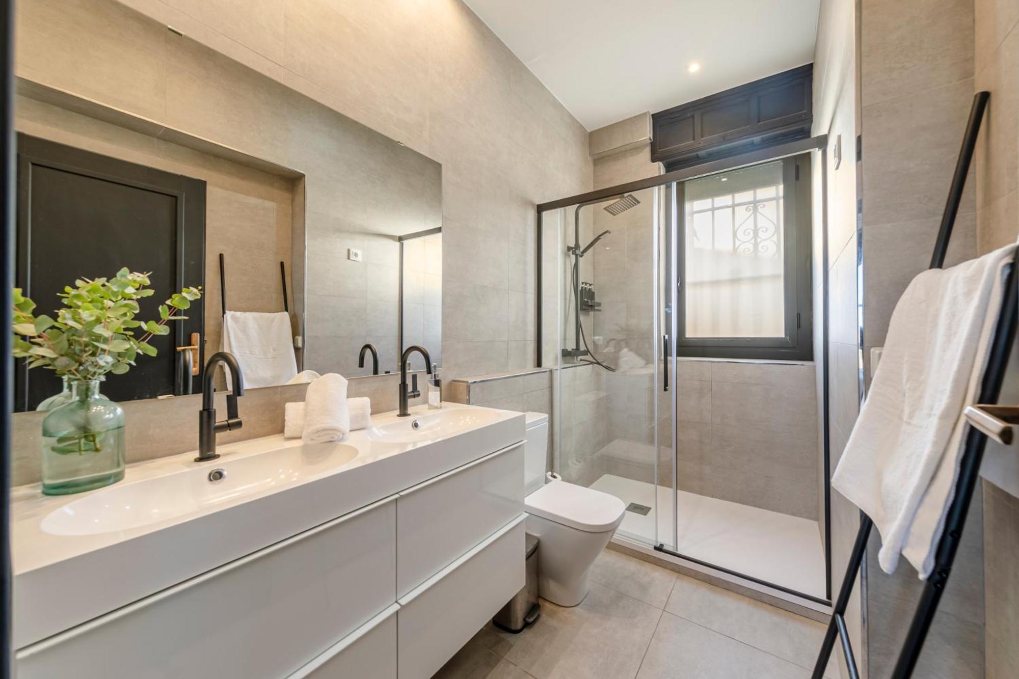 Isg Apartments Modern Atticpool At The Cathedralfree Parking Séville Extérieur photo