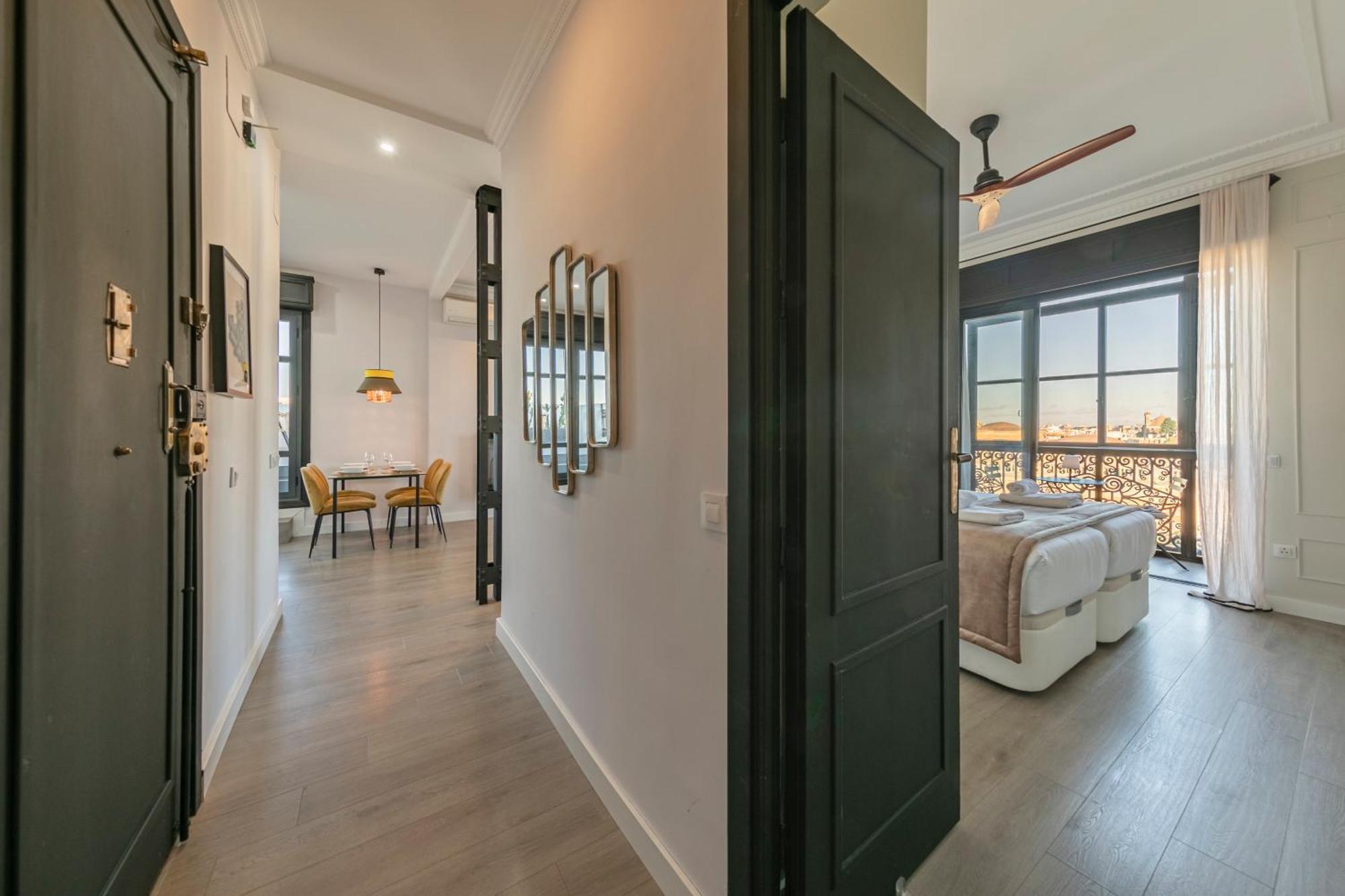 Isg Apartments Modern Atticpool At The Cathedralfree Parking Séville Extérieur photo